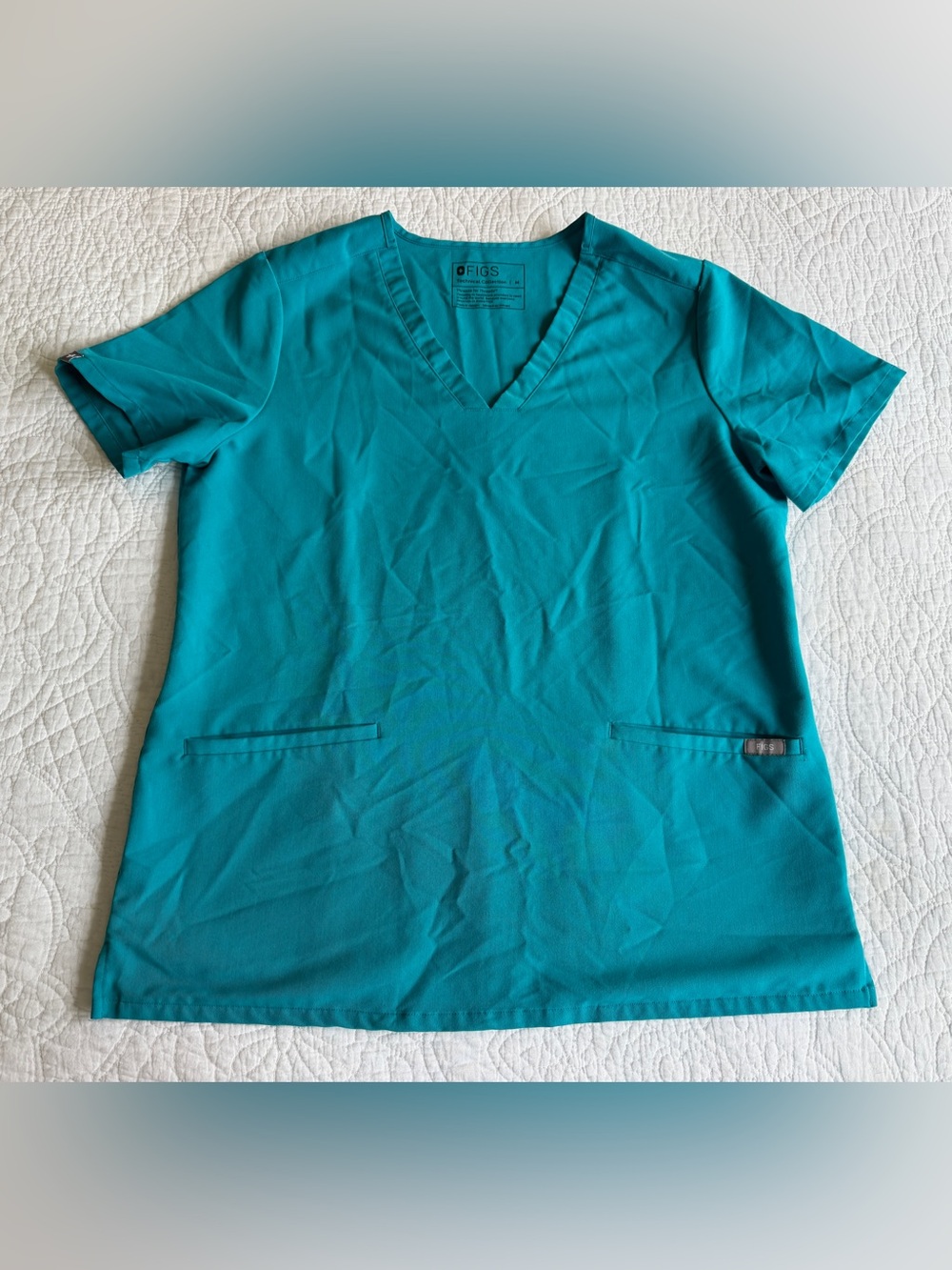 FIGS Technical Collection Casma Three-Pocket Scrub Top Teal Womens Medium PO1773